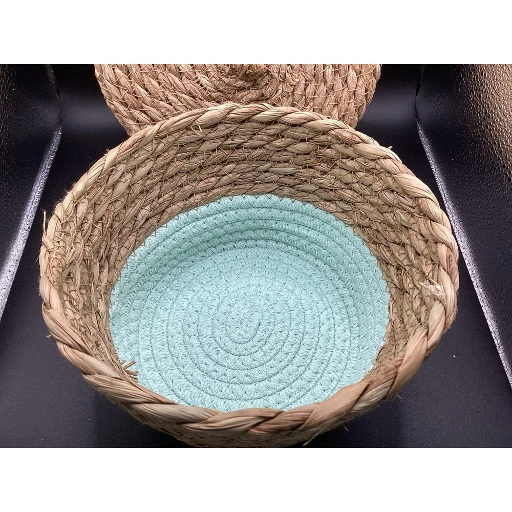 The Unbranded Brand woven acorn